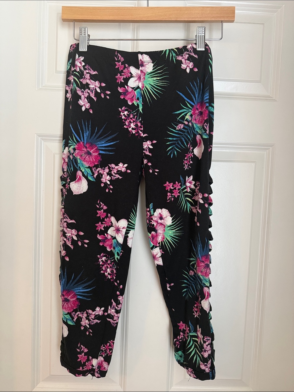Black/Floral/Tropical Print 3/4L Sheer sides w/ open fabric side leggings